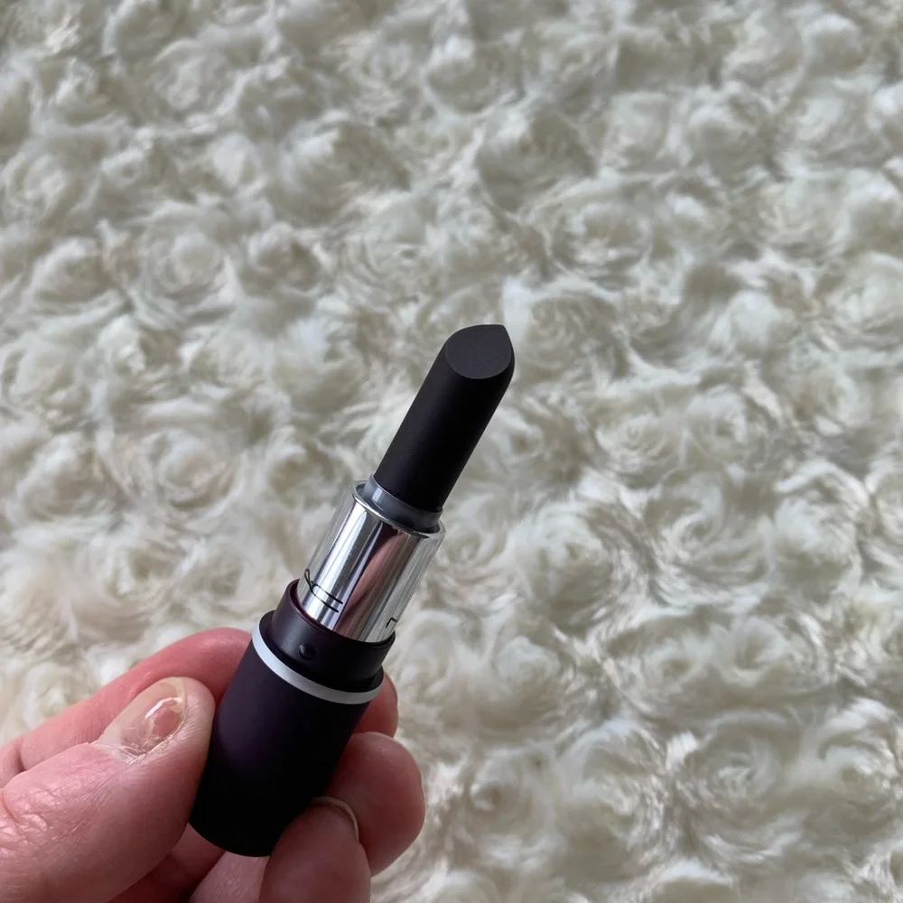 New MAC Burst on the Scene Powder Kiss Matte Lipstick